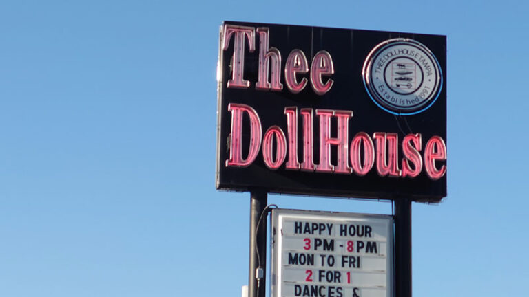 Thee Dollhouse